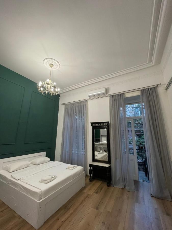 Downtown Room Tbilisi Esterno foto