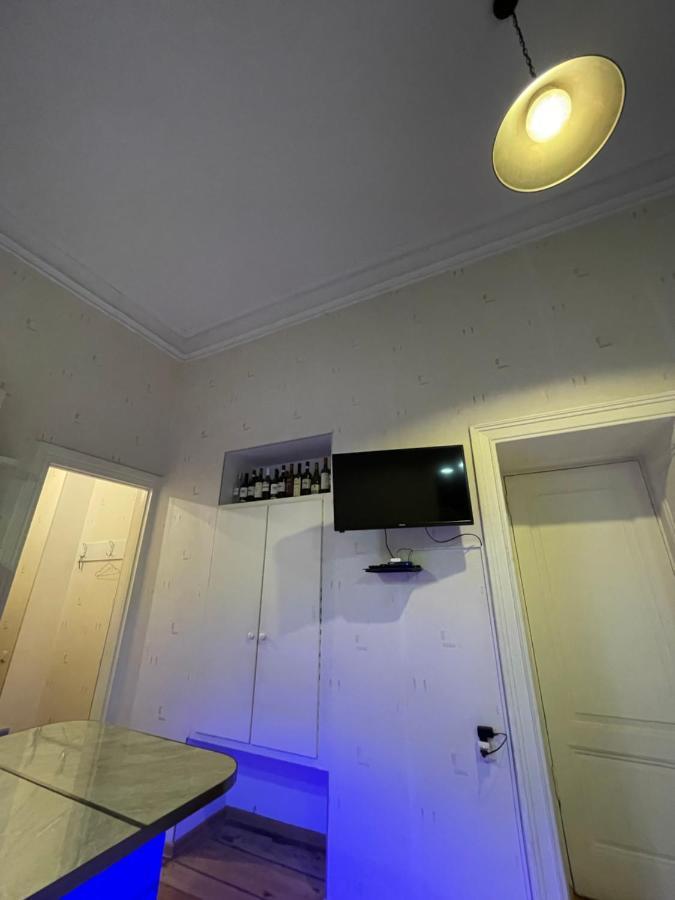 Downtown Room Tbilisi Esterno foto