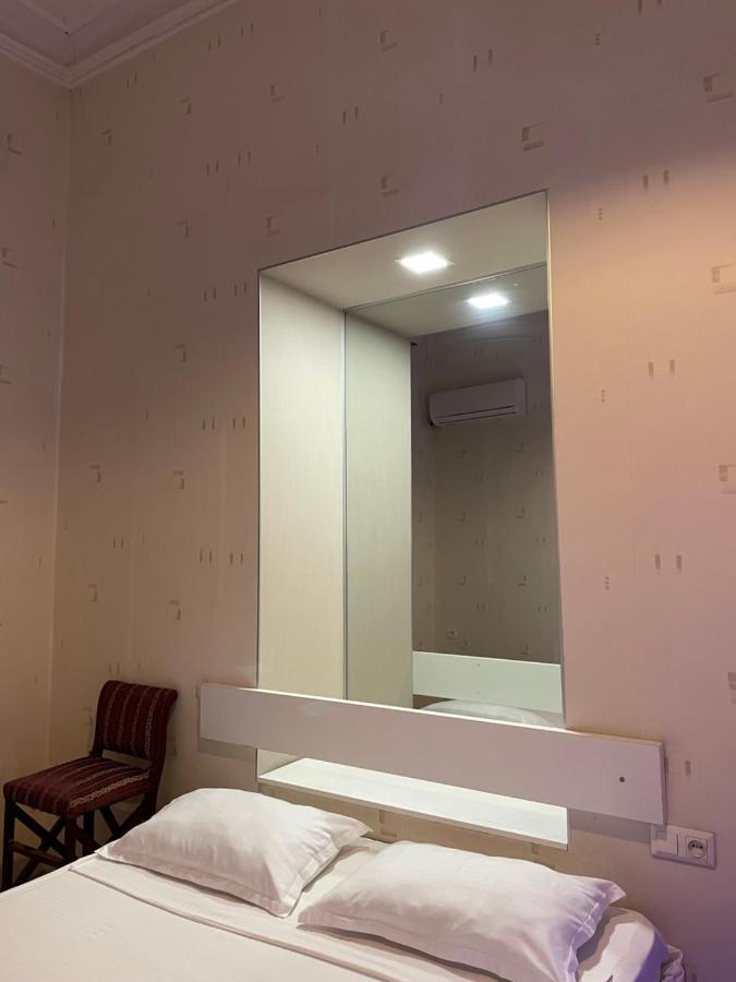 Downtown Room Tbilisi Esterno foto