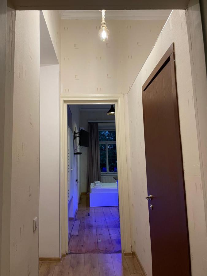 Downtown Room Tbilisi Esterno foto