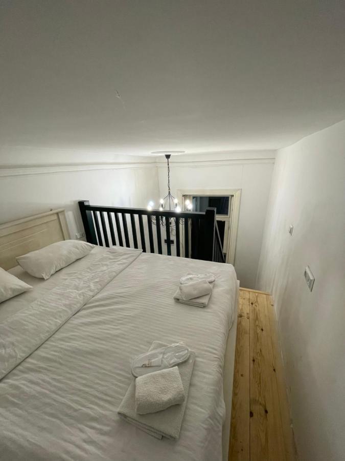 Downtown Room Tbilisi Esterno foto