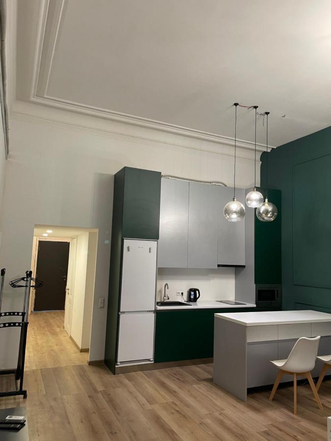 Downtown Room Tbilisi Esterno foto