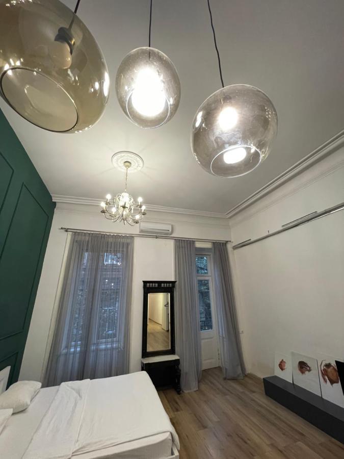 Downtown Room Tbilisi Esterno foto