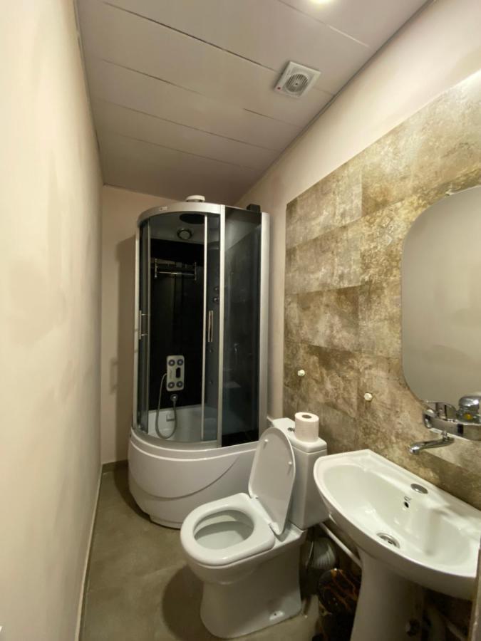 Downtown Room Tbilisi Esterno foto