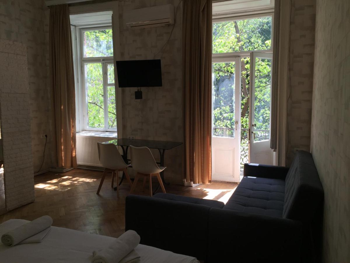 Downtown Room Tbilisi Esterno foto